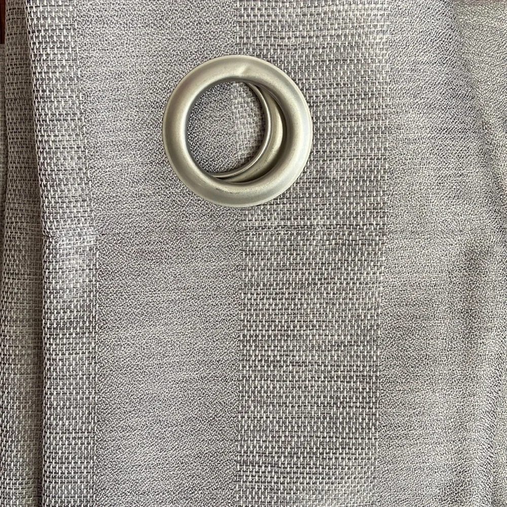Tahari Home 2 Pc Grommet Panel Set Gray Curtains NWOT - Picture 3 of 4